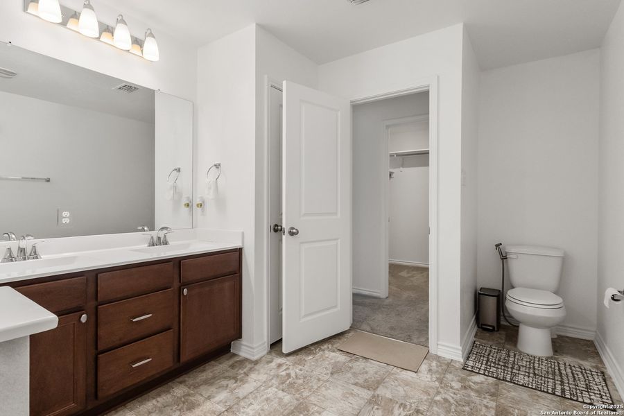Furnished interior view inside a new home in Cove at Westover Hills, San Antonio (Image 10).