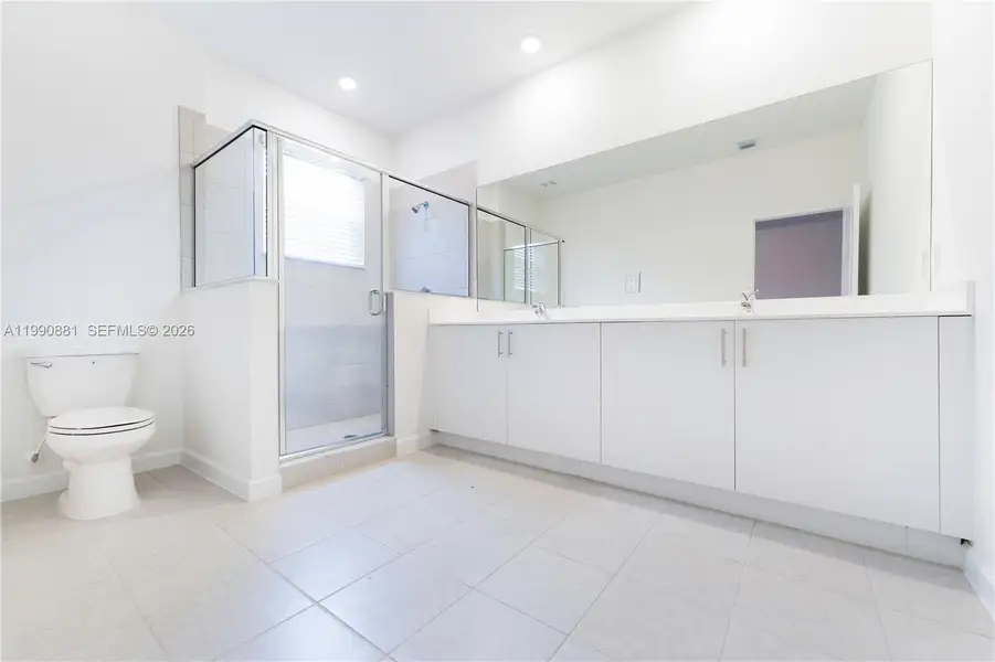Furnished interior view inside a new home in , Lauderhill (Image 7).