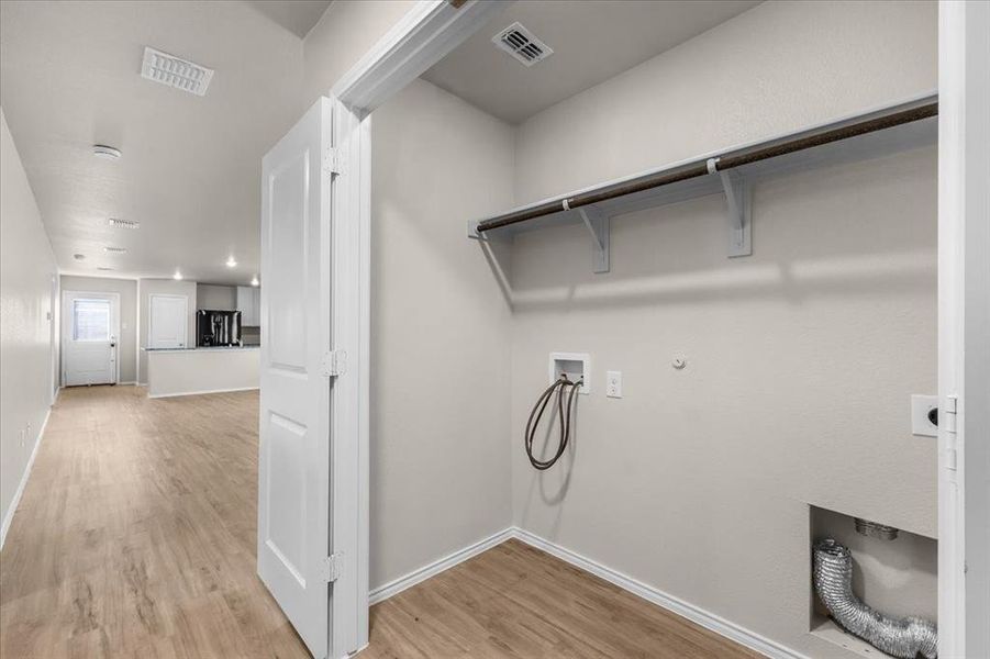 Furnished interior view inside a new home in , Fort Worth (Image 5).