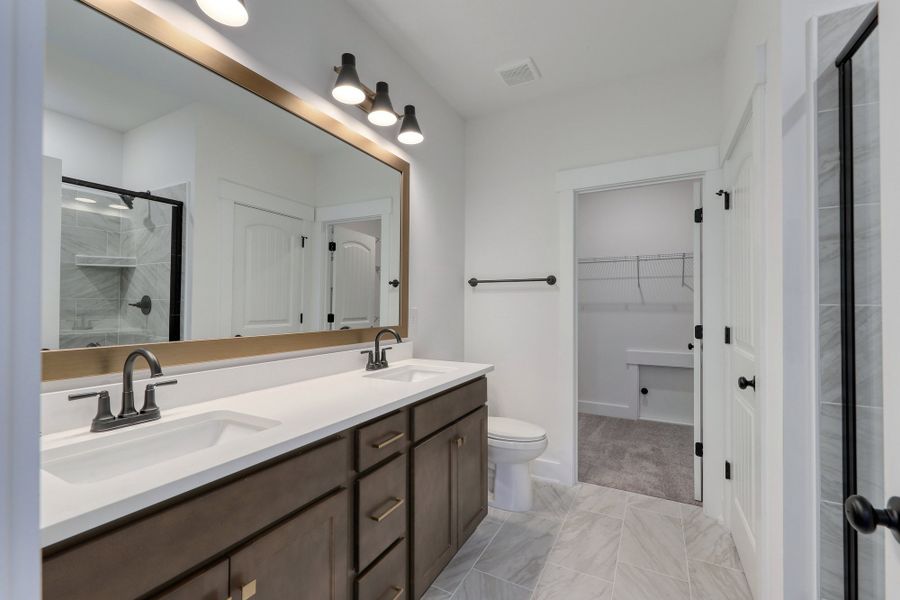 Furnished interior view inside a new home in Bally Castle, Murrells Inlet (Image 11).