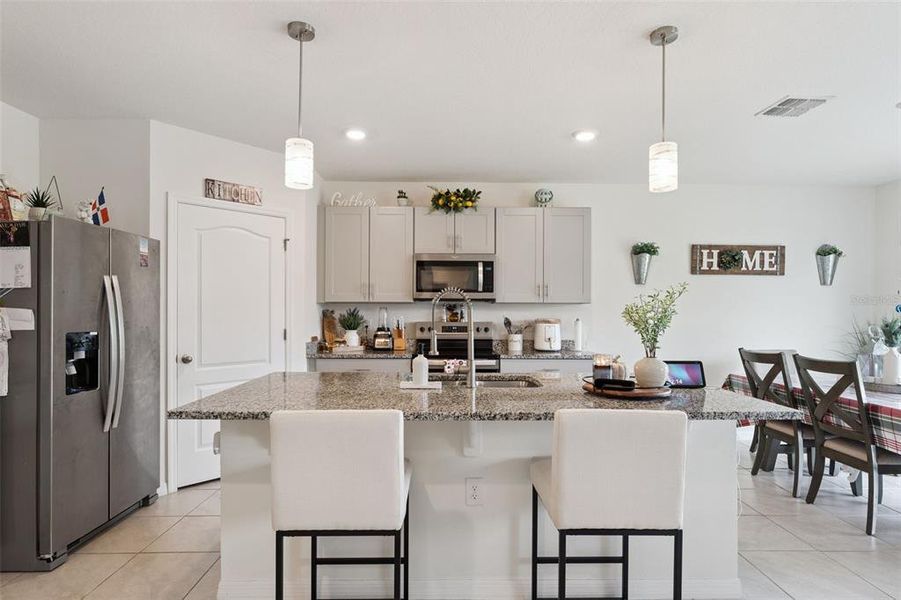 Furnished interior view inside a new home in Kindred, Kissimmee (Image 14).