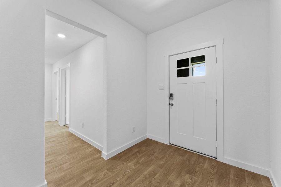 Spacious, unfurnished interior of a new home in Sonoma Oaks, Fredericksburg (Image 32). Spacious, unfurnished interior of a new home in Sonoma Oaks, Fredericksburg (Image 32).