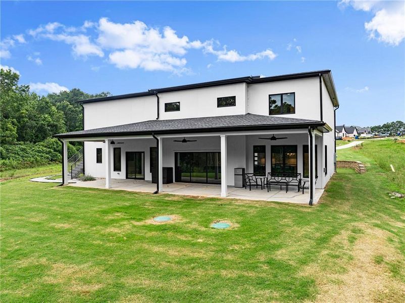 Exterior details and patio area of a home in , Hartwell (Image 28).