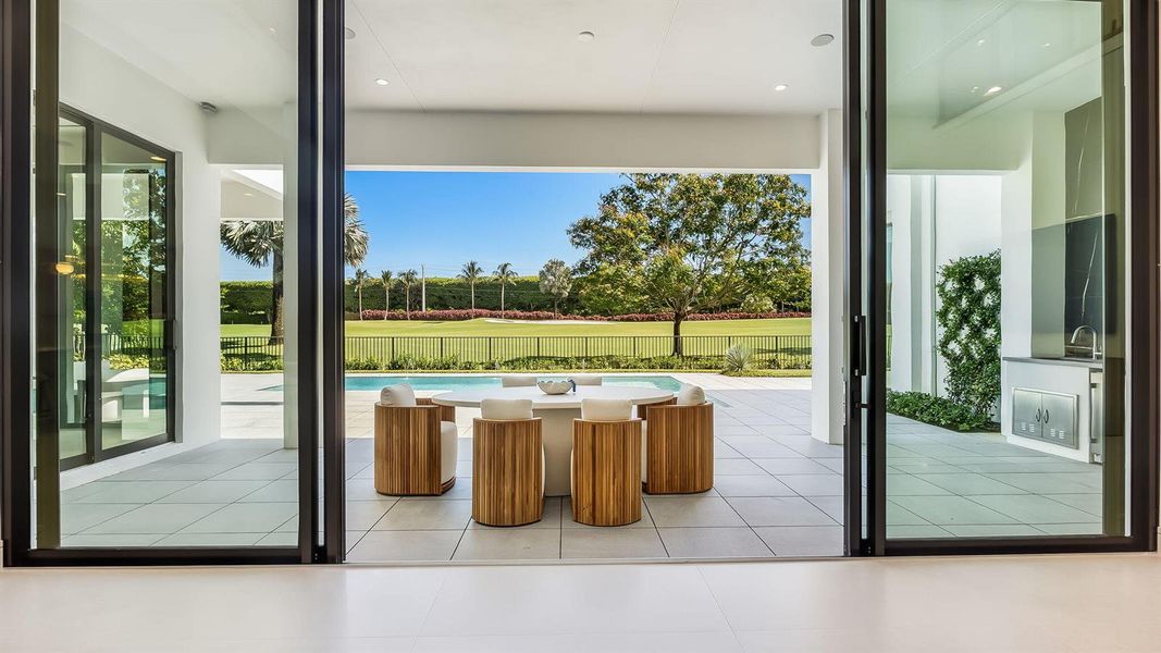 Indoor/Outdoor Living