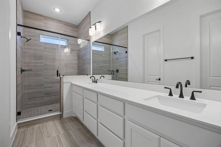 Furnished interior view inside a new home in , Frisco (Image 10).
