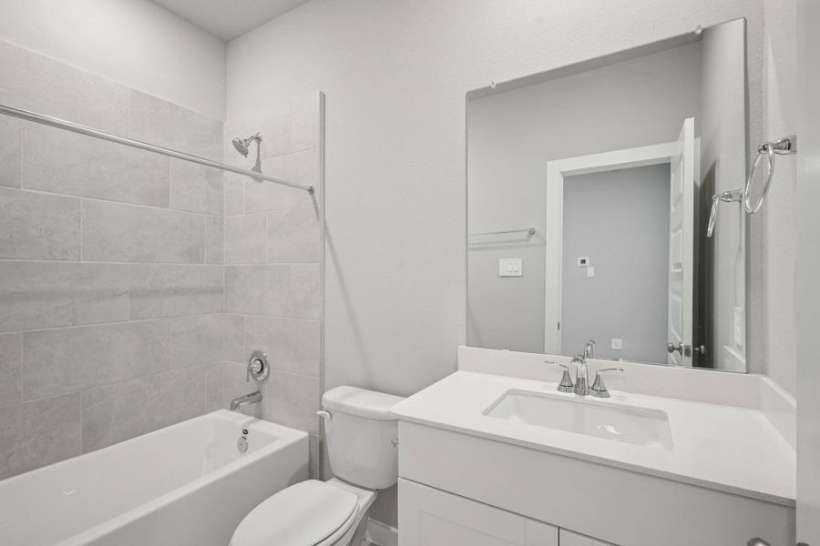 Photo is not of the actual home, but is an inspirational photo of builder’s model home and may depict options, furnishings, and/or decorator features that are not included Photo is not of the actual home, but is an inspirational photo of builder’s model home and may depict options, furnishings, and/or decorator features that are not included