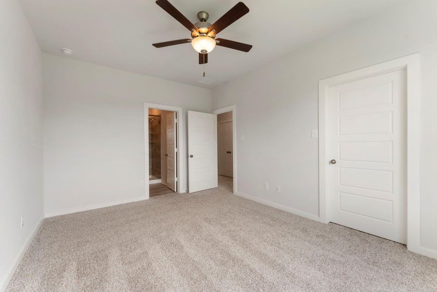 Spacious, unfurnished interior of a new home in Spring Lake, Huntsville (Image 23). Spacious, unfurnished interior of a new home in Spring Lake, Huntsville (Image 23).