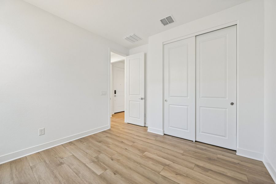 Representative unfurnished interior of a home built from the Essence by Taylor Morrison in Artisan at Asante, Surprise (Image 31). Representative unfurnished interior of a home built from the Essence by Taylor Morrison in Artisan at Asante, Surprise (Image 31).