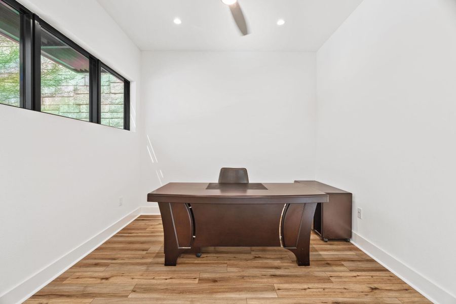 Furnished interior view inside a new home in , Horseshoe Bay (Image 26). Furnished interior view inside a new home in , Horseshoe Bay (Image 26).