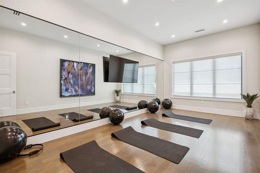 Community amenities in , Westlake (Image 27). Community amenities in , Westlake (Image 27).