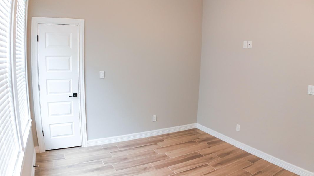 Spacious, unfurnished interior of a new home in , Lumberton (Image 21).