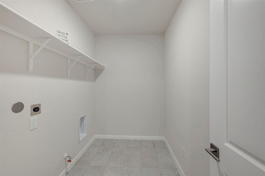 Spacious, unfurnished interior of a new home in Jordan Ranch - Terrace Collection, Fulshear (Image 16).