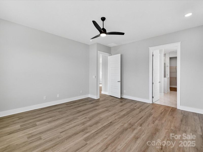 Spacious, unfurnished interior of a new home in Encore at Streamside - Classic Series, Waxhaw (Image 36).