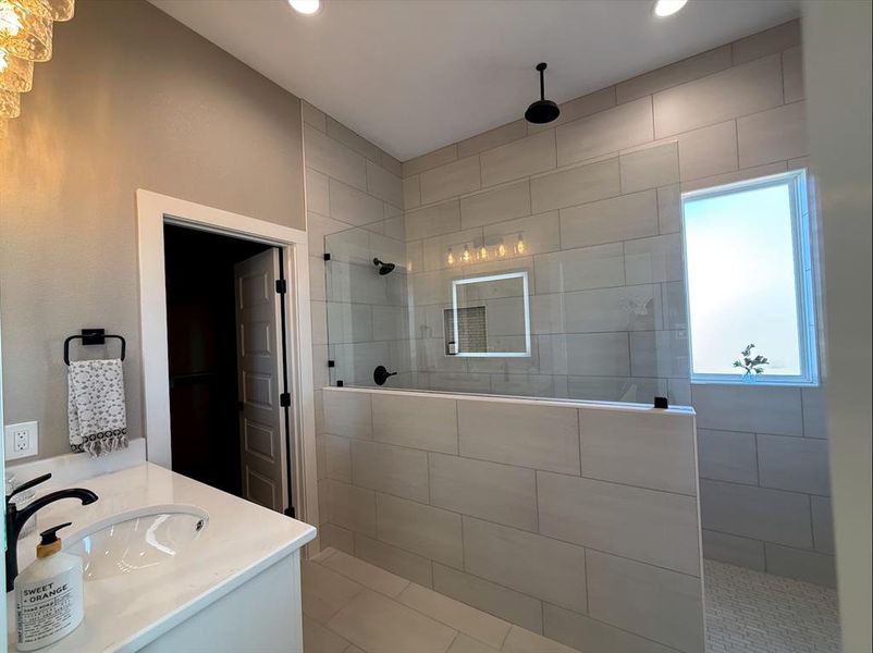 Furnished interior view inside a new home in , Weatherford (Image 26).