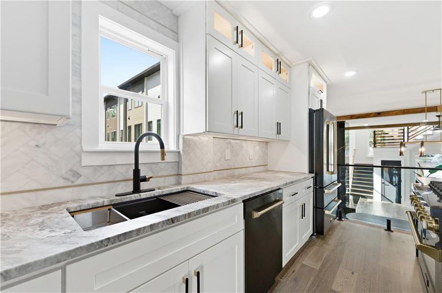 Furnished interior view inside a new home in , Atlanta (Image 7).