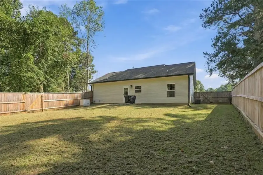 Exterior details and patio area of a home in , Temple (Image 15).