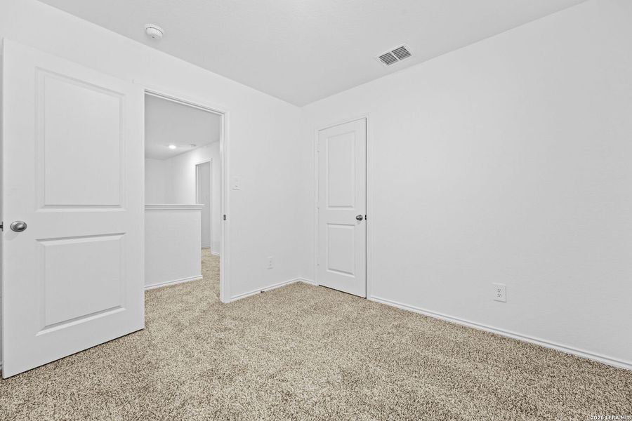 Spacious, unfurnished interior of a new home in Preserve at Medina, Von Ormy (Image 23).