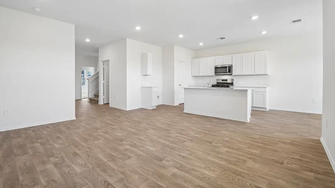 Spacious, unfurnished interior of a new home in Durango, Mustang Ridge (Image 16). Spacious, unfurnished interior of a new home in Durango, Mustang Ridge (Image 16).