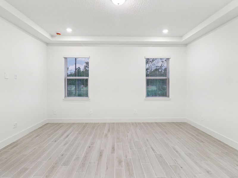 Spacious, unfurnished interior of a new home in Ridgehaven - Reserve Series, Ormond Beach (Image 12).