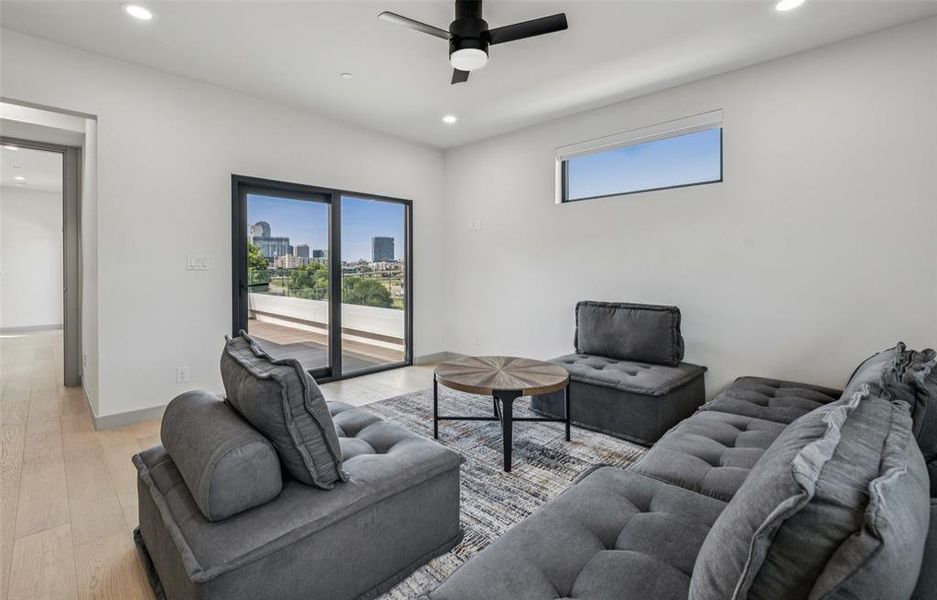 Furnished interior view inside a new home in , Dallas (Image 32).