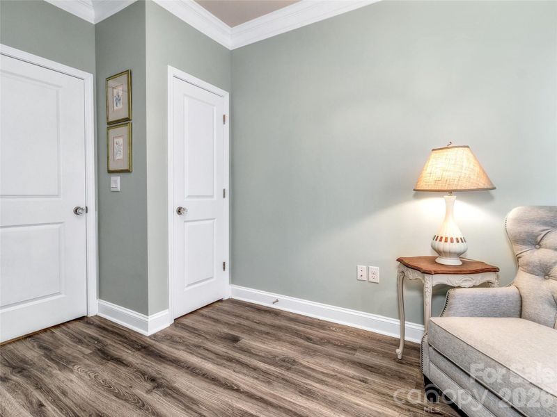 Image 47 of a home in .