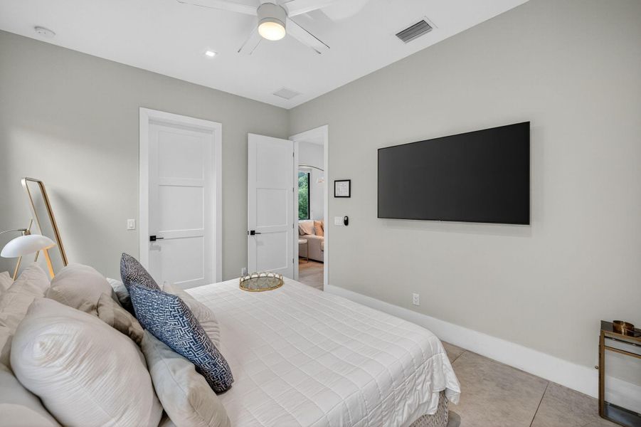 Furnished interior view inside a new home in , Oakland Park (Image 15). Furnished interior view inside a new home in , Oakland Park (Image 15).