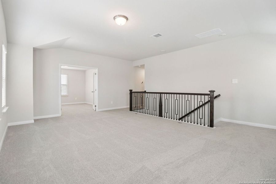 Spacious, unfurnished interior of a new home in Royal Crest, San Antonio (Image 39). Spacious, unfurnished interior of a new home in Royal Crest, San Antonio (Image 39).