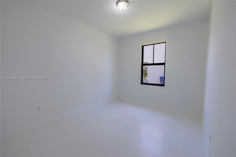 Spacious, unfurnished interior of a new home in , Miami (Image 19).