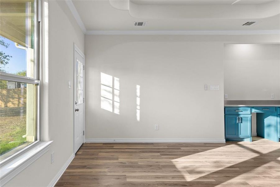 Spacious, unfurnished interior of a new home in , Weatherford (Image 23).