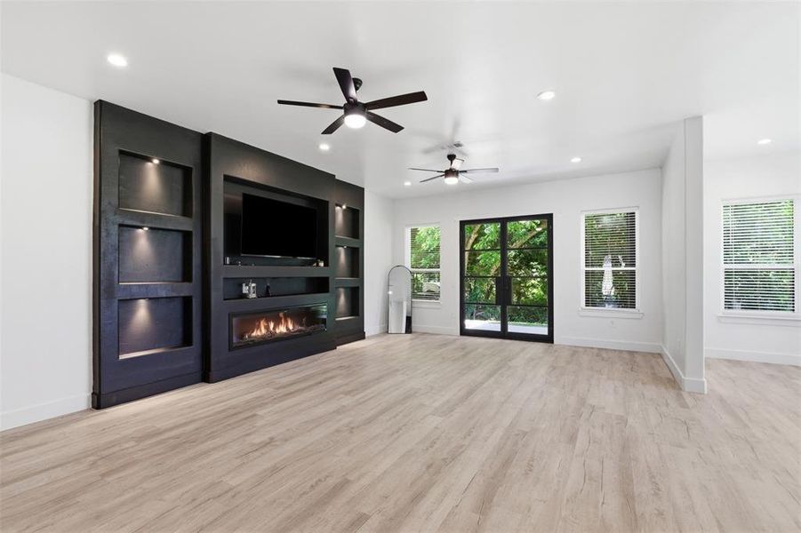 Spacious, unfurnished interior of a new home in , Ovilla (Image 34).