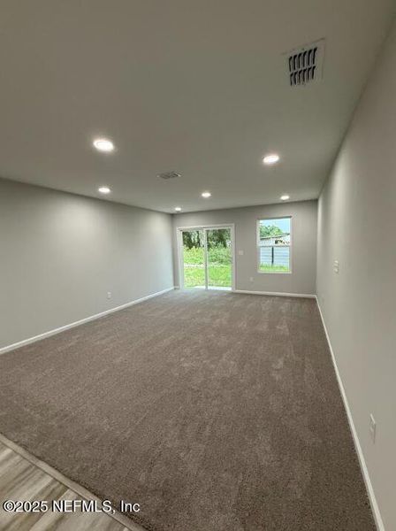 Spacious, unfurnished interior of a new home in , Jacksonville (Image 3).