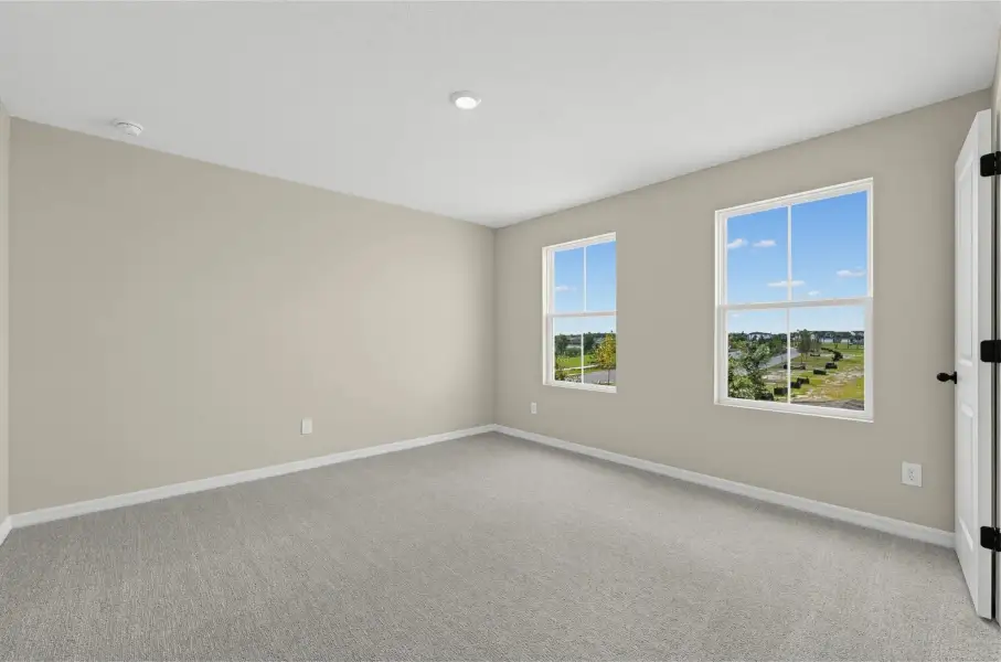Spacious, unfurnished interior of a new home in Weslyn Park, St. Cloud (Image 29).