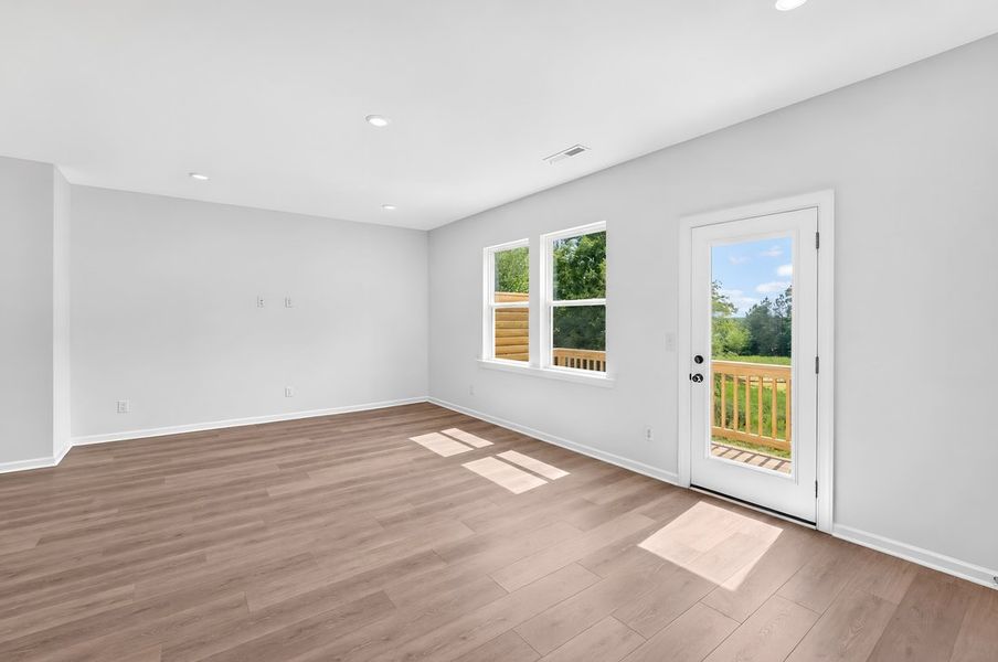 Spacious, unfurnished interior of a new home in Silverstone, Knightdale (Image 21). Spacious, unfurnished interior of a new home in Silverstone, Knightdale (Image 21).