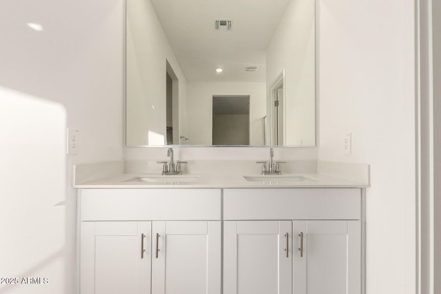 18 - Albeniz 8937 18 - Albeniz 8937