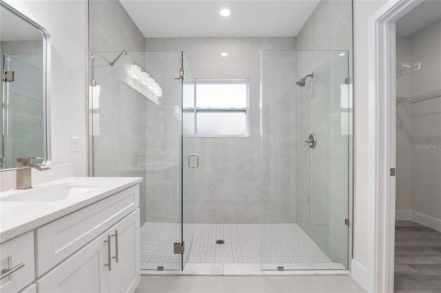 Furnished interior view inside a new home in , Ocala (Image 18).