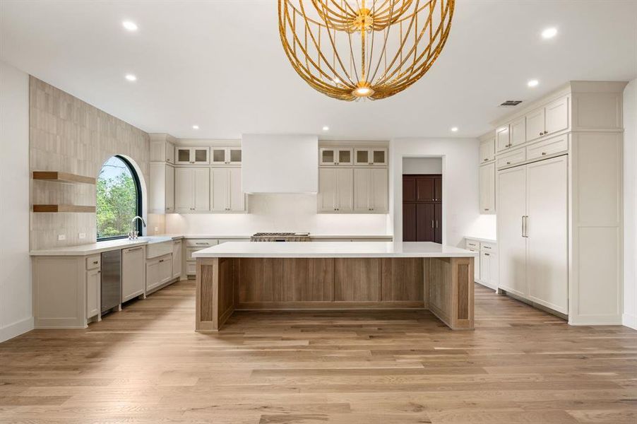 Furnished interior view inside a new home in The Resort on Eagle Mt. Lake, Fort Worth (Image 5).