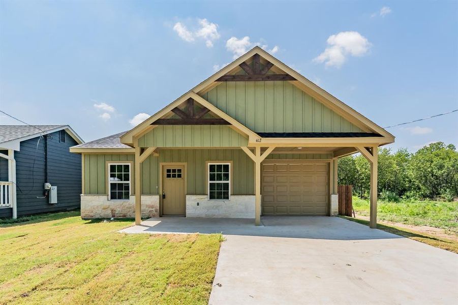 Front exterior of a new home in , Hillsboro, TX, highlighting curb appeal (Image 1). Front exterior of a new home in , Hillsboro, TX, highlighting curb appeal (Image 1).