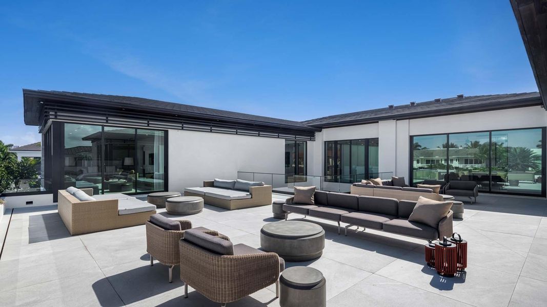 207 W Coconut Palm Rd (46)