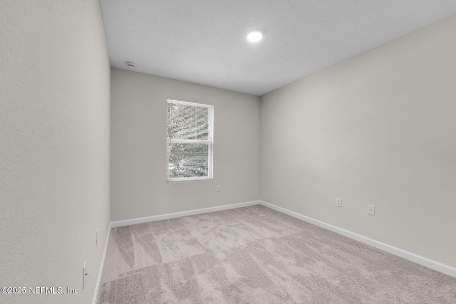 Spacious, unfurnished interior of a new home in , Jacksonville (Image 19).