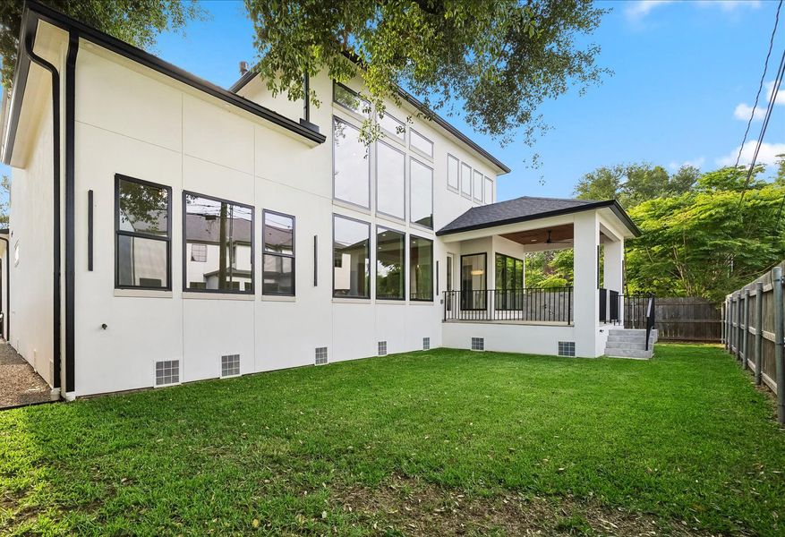 The deep lot contributes a large blank canvas in the peacefully set back yard. Visualize the scene for outdoor entertainment, a place for kids and pets to play or a great spot for the gardener near the popular Southwest Fertilizer store a few minutes away.