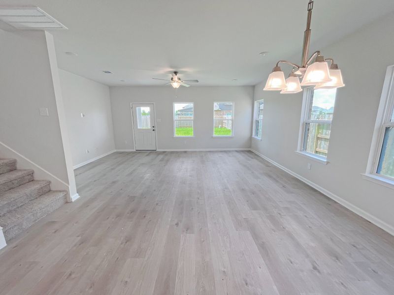 Representative unfurnished interior of a home built from the The Georgetown II by Smith Douglas Homes in Oak Hills Montgomery North, Montgomery (Image 12).
