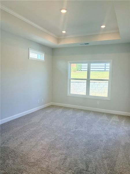 Spacious, unfurnished interior of a new home in Heritage Pointe at The Georgian, Villa Rica (Image 8).