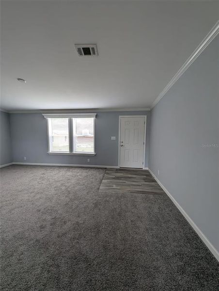 Spacious, unfurnished interior of a new home in , Hudson (Image 24).