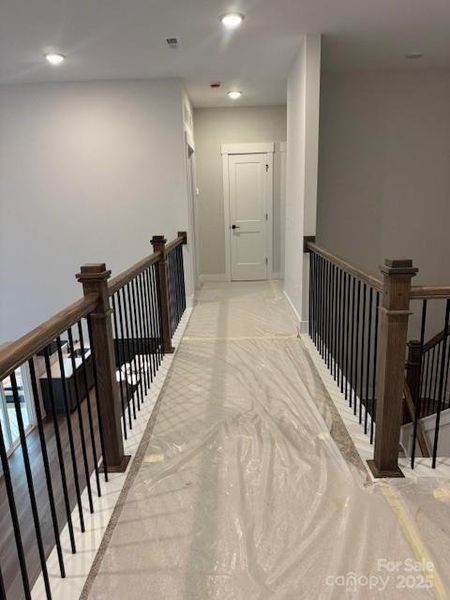 Spacious, unfurnished interior of a new home in Rone Creek, Waxhaw (Image 4).