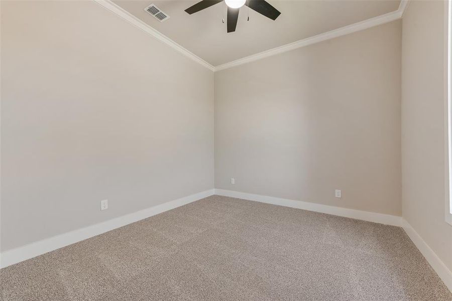 Spacious, unfurnished interior of a new home in Lincoln Pointe, Van Alstyne (Image 29). Spacious, unfurnished interior of a new home in Lincoln Pointe, Van Alstyne (Image 29).