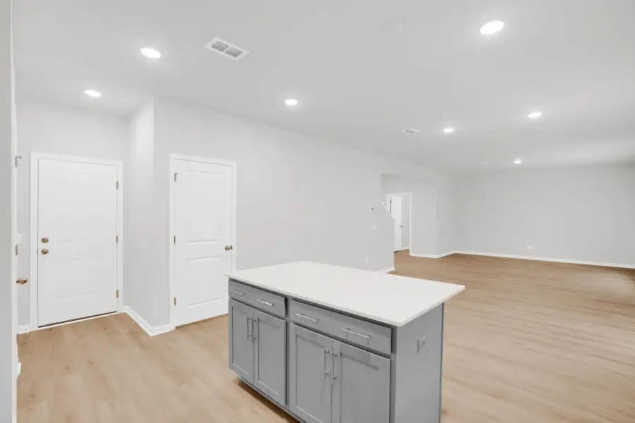 Image 48 of a home in Bradford Pointe.