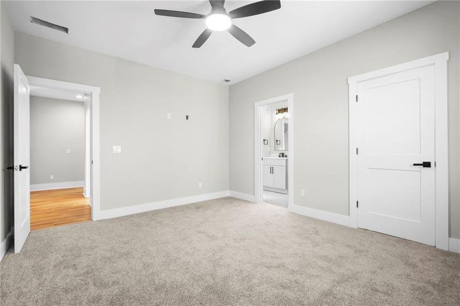 Spacious, unfurnished interior of a new home in , Scottdale (Image 29).