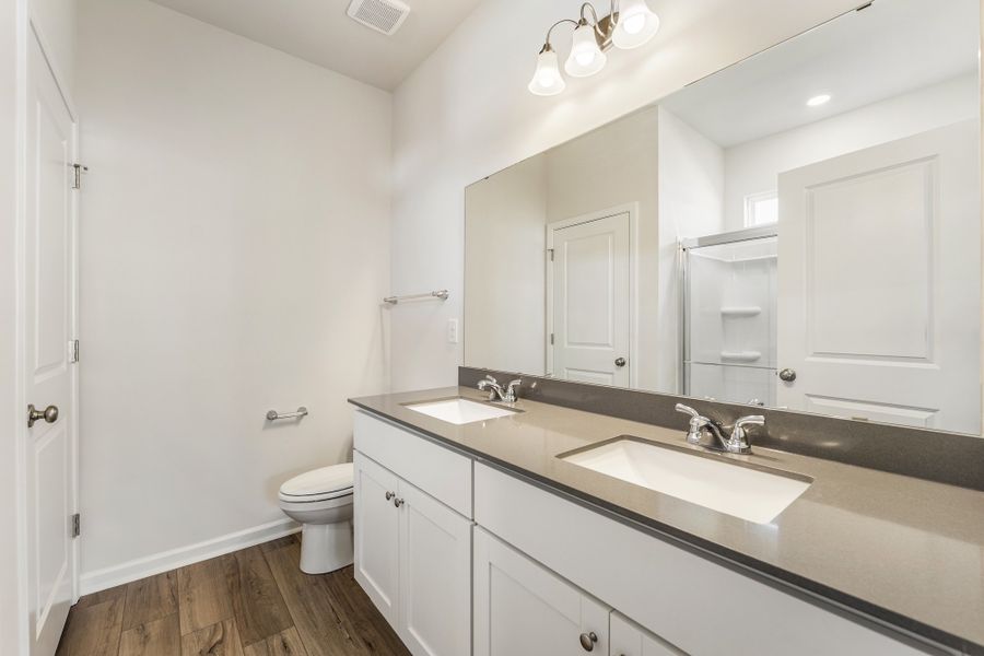 Furnished interior view inside a new home in Burke Estates, Chesnee (Image 10).