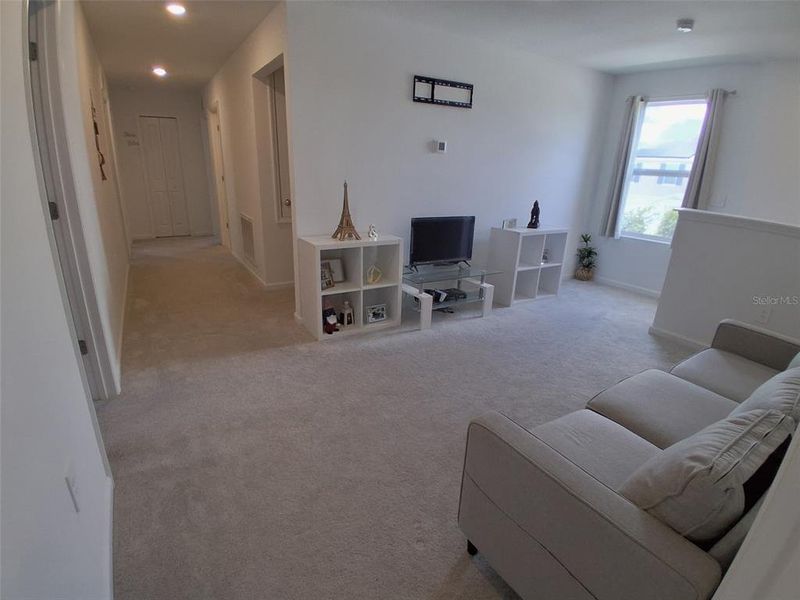 Furnished interior view inside a new home in Hunt Club Groves, Lake Wales (Image 43).