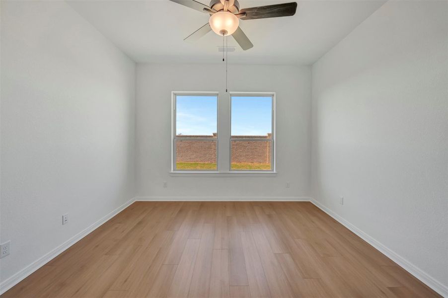 Spacious, unfurnished interior of a new home in Beacon Point at Lago Mar 50’ Homesites, Texas City (Image 26).